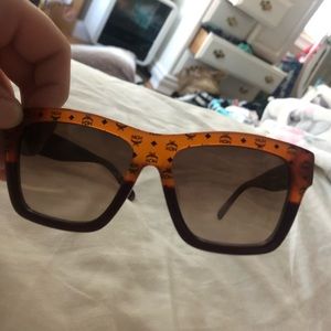 Orange visettos / brown mcm logo sunglasses